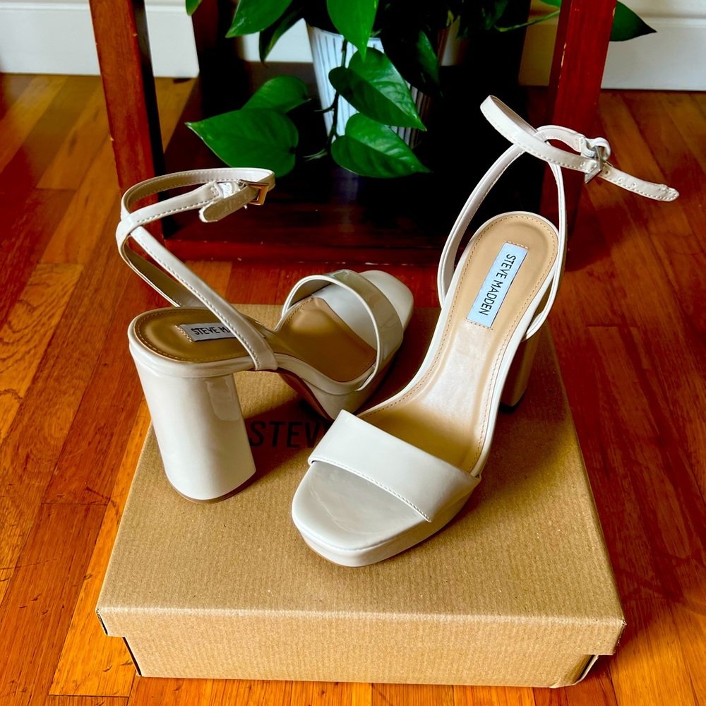 NWT Steve Madden Women’s Lessa Pump - Bone Patent